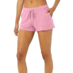 NWT Alo Yoga Daze Ultrasoft Shorts in Parisian Pink - Size Large
